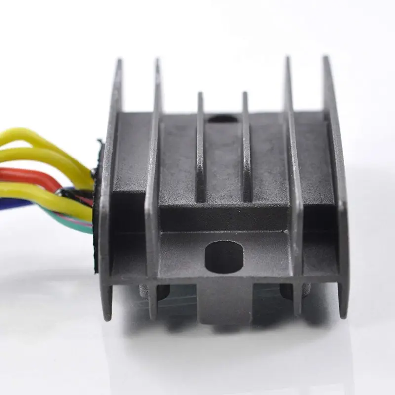 Régulateur remplace Aprilia AP8112434 / AP8112906 / Shindengen SH572-12 Soldes