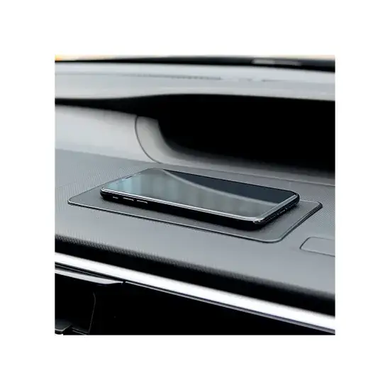 Nouveauté Tapis adhésif antidérapant en silicone smartphone – AUTOBACS QUALITY