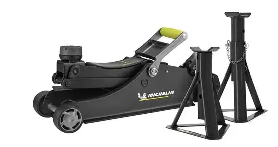 Soldes LOT CRIC 1.8T + 2 CHANDELLES 2T – MICHELIN