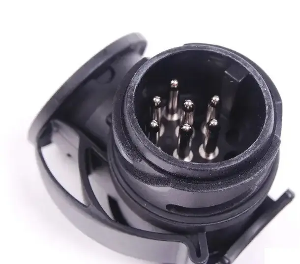 Adaptateur 13 – 7 de prise de crochet d&rsquo;attelage pour BMW Série 1 Commander Maintenant