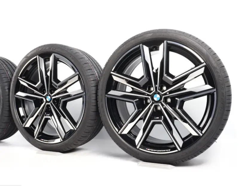 Promotion Roues complètes été 21" style 877M pour BMW X1 U11
