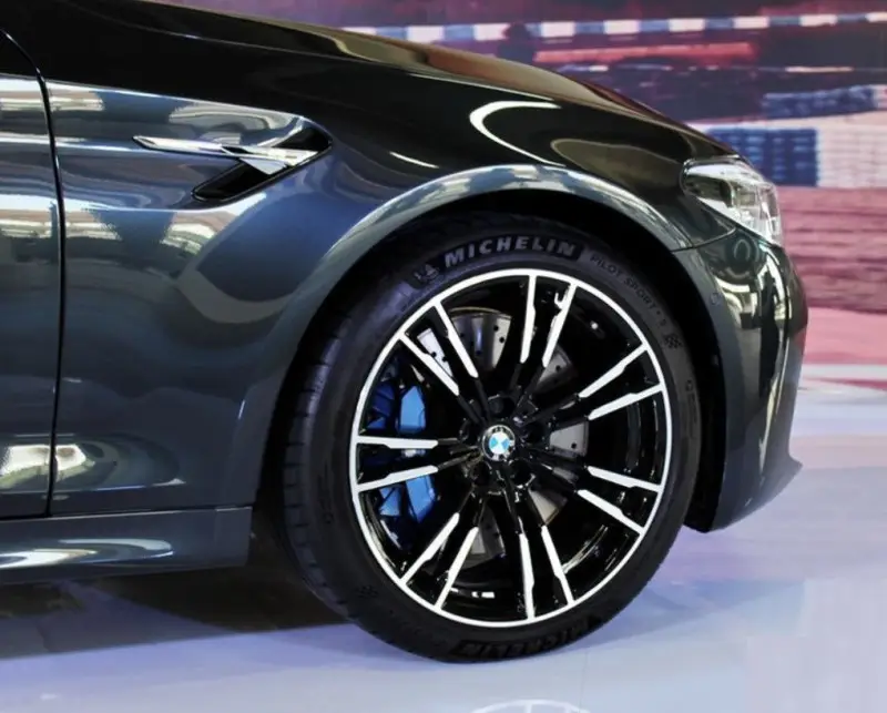 Certifié Jante 20" style 706M, polies brillant pour BMW M5 F90